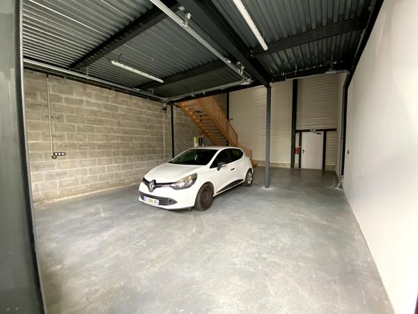 A LOUER : Local d'activité NEUF 120 m² - Route de Clisson Nantes SUD