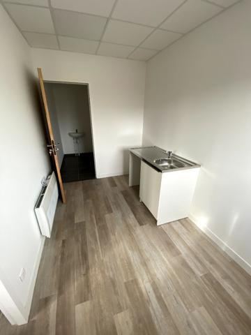 A LOUER : Local d'activité NEUF 120 m² - Route de Clisson Nantes SUD