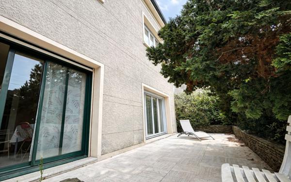 Maison à vendre    6 pièces •  Ormesson-sur-Marne