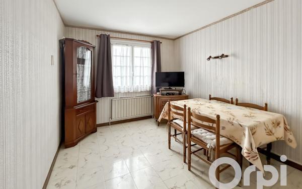 Maison à vendre    5 pièces • 81,77 m2 Chaumont-en-Vexin