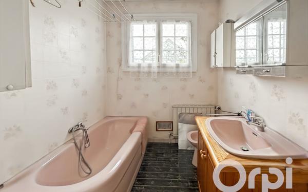 Maison à vendre    5 pièces • 81,77 m2 Chaumont-en-Vexin