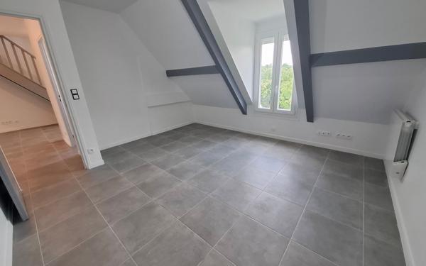 Maison à vendre    5 pièces •  Cuise-la-Motte