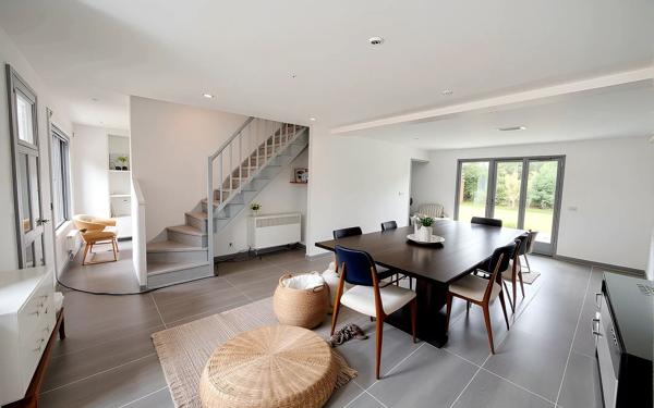 Maison à vendre    5 pièces •  Cuise-la-Motte