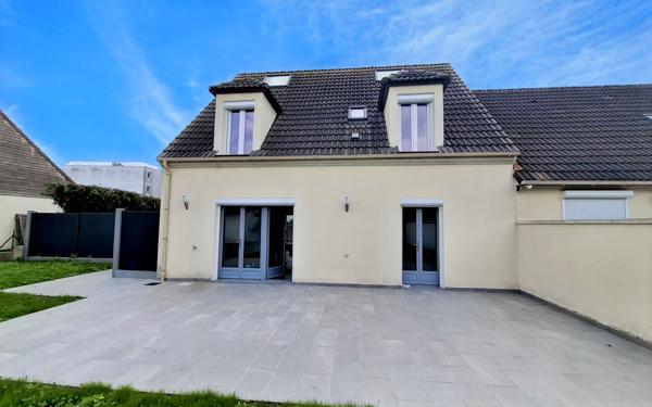 Maison à vendre    5 pièces •  Cuise-la-Motte