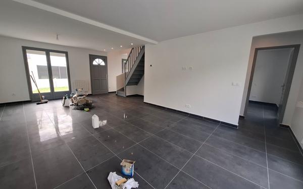 Maison à vendre    5 pièces •  Cuise-la-Motte