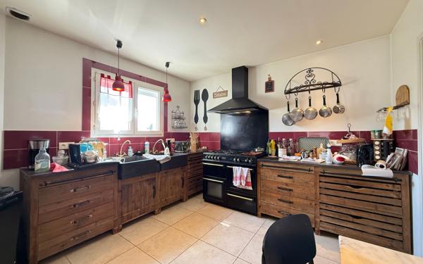 Maison à vendre    4 pièces •  Royan