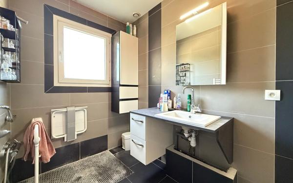 Maison à vendre    4 pièces •  Royan