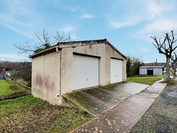 Maison meublée T2 bis rénovée avec jardin et garage ? à deux pas du lac de Cagnac