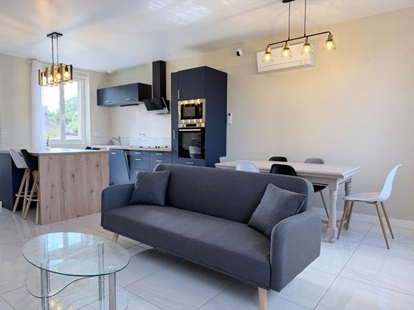 Maison meublée T2 bis rénovée avec jardin et garage ? à deux pas du lac de Cagnac