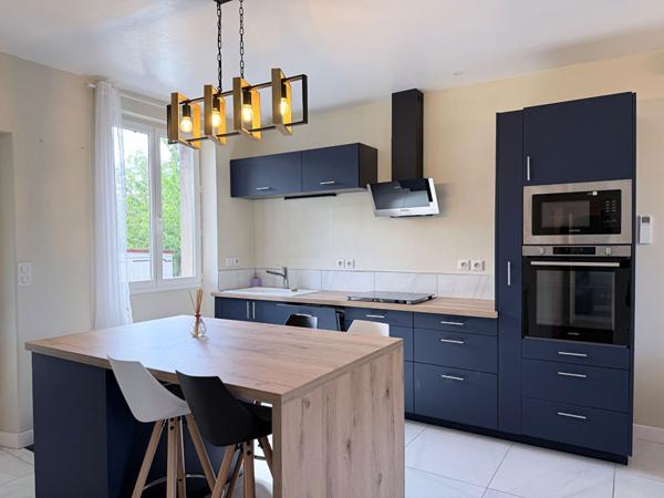 Maison meublée T2 bis rénovée avec jardin et garage ? à deux pas du lac de Cagnac