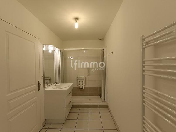 Appartement 2 pièces, Centre ville Gisors.