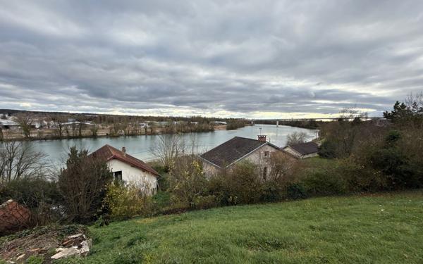 Maison à vendre    3 pièces •  Dole