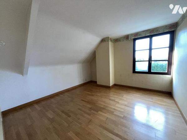 Pavillon sur sous-sol entérré