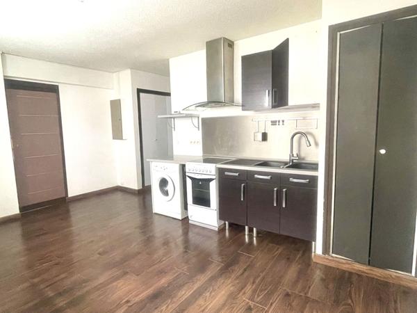 Appartement Pau 2 pièce(s) 34.77 m2 et Garages