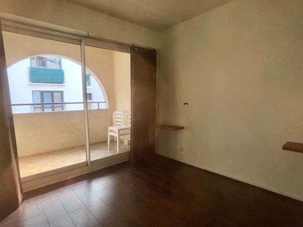 Appartement Pau 2 pièce(s) 34.77 m2 et Garages