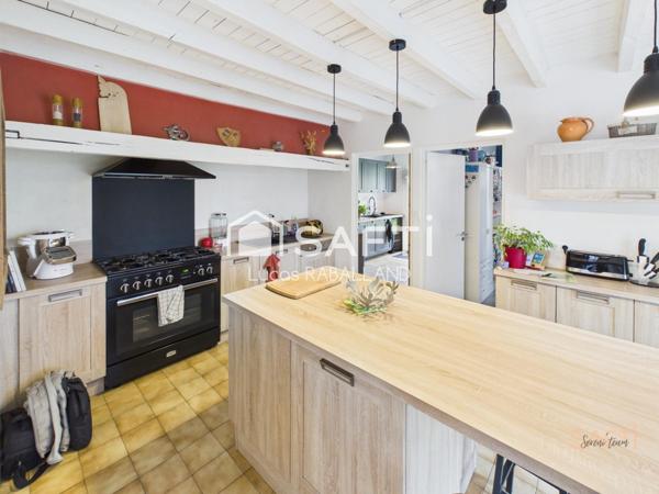Maison en pierre au calme de 4 chambres
