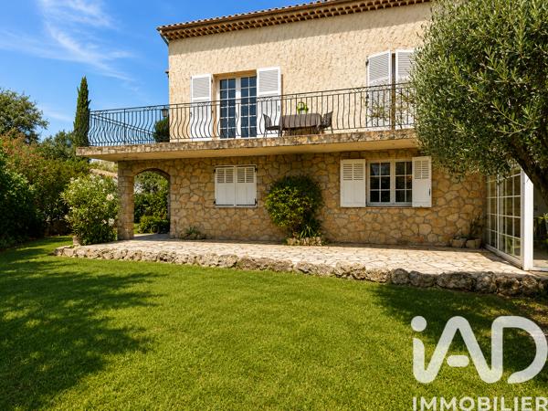 Maison à vendre 6 pièces 192 m² Pégomas