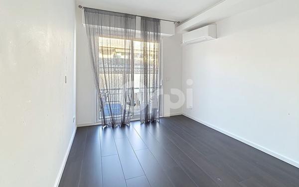 Appartement à vendre    2 pièces • 45,40 m2 Juan-les-Pins - Antibes