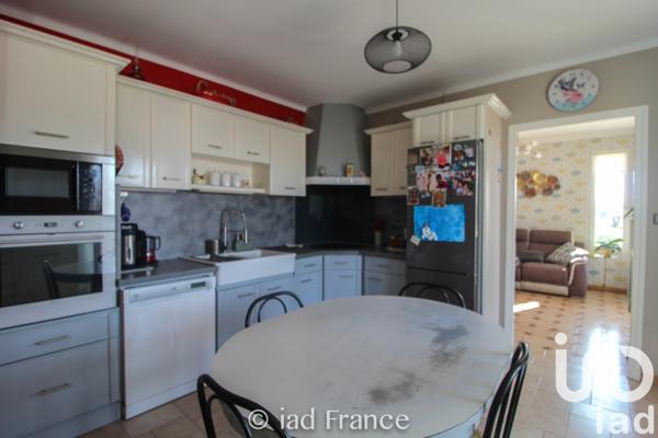 Maison à vendre 7 pièces 195 m² Montaren-et-Saint-Médiers
