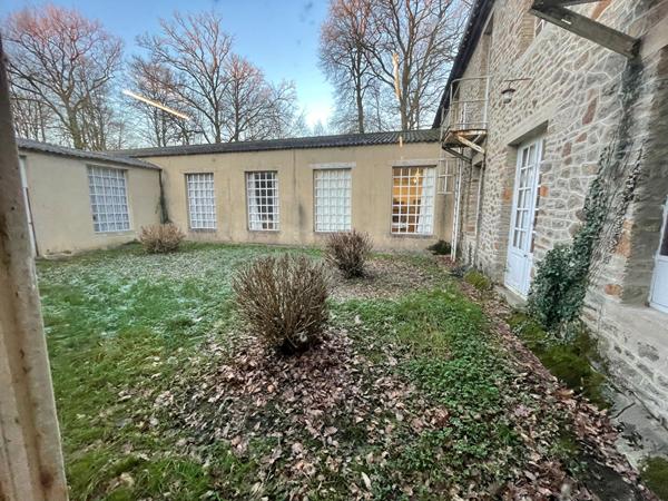 A VENDRE - PROCHE MAYENNE , Saint georges buttavent A VENDRE - PROCHE MAYENNE , Saint georges buttavent