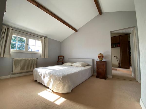 Maison Saint Medard En Jalles 6 pièce(s) 168 m2