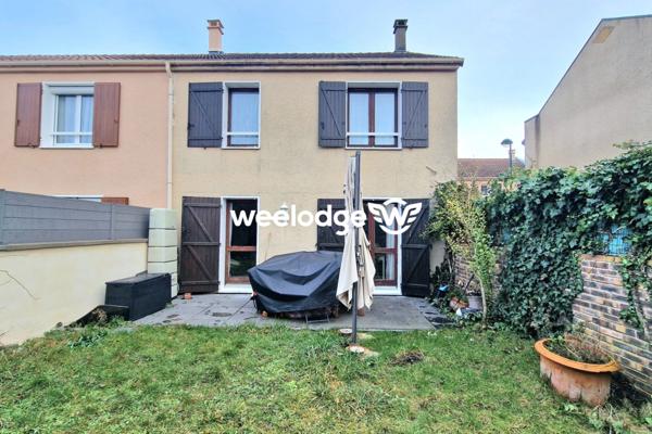 Maison à vendre 5 pièces de 93 m² à Plaisir