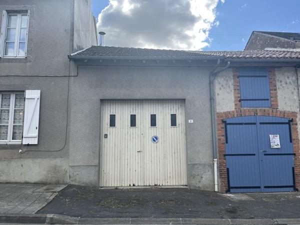 Grange à vendre |  Le Dorat |  1 pièce | 48 m²