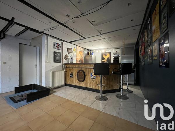 Maison à vendre 6 pièces 162 m² Saint-Hilaire-des-Loges