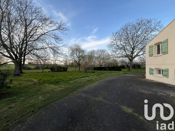 Maison à vendre 6 pièces 162 m² Saint-Hilaire-des-Loges