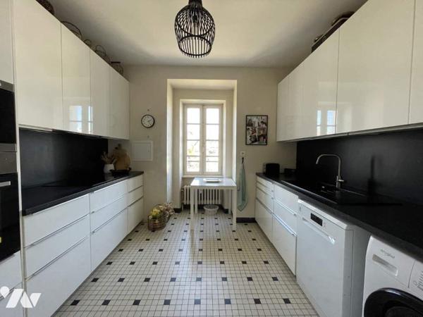 Vaste T3 dans immeuble de standing (A36)