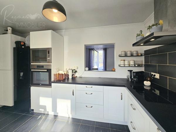 Colmar, Maison avec dépendance et jardin