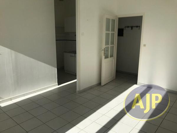 Location appartement Cugand : 540 € - AJP Immobilier Clisson
