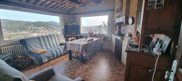 Solliès-Ville (83210) Maison de caractère de 184 m² avec vue panoramique sur les Trois Solliès