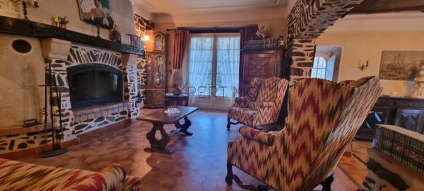 Solliès-Ville (83210) Maison de caractère de 184 m² avec vue panoramique sur les Trois Solliès