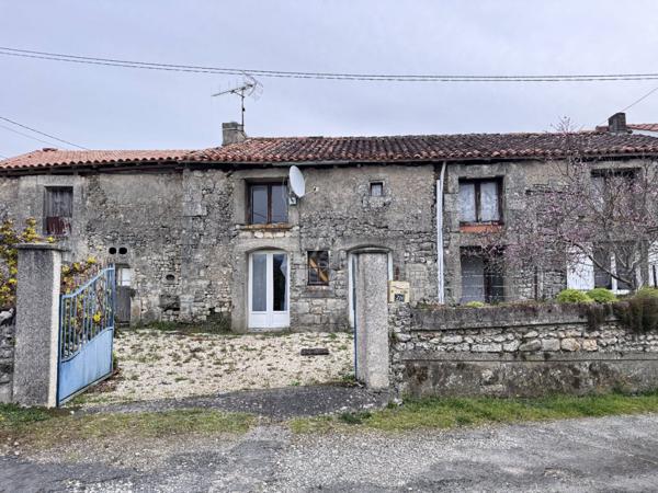 A 5mn au sud de Mouthiers, maison de village à rénover 120m2
