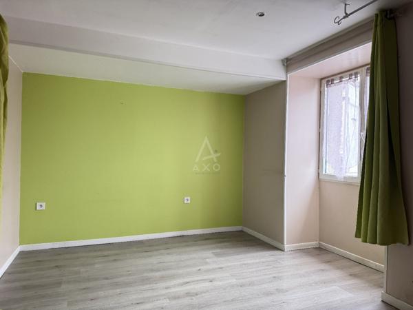 A 5mn au sud de Mouthiers, maison de village à rénover 120m2