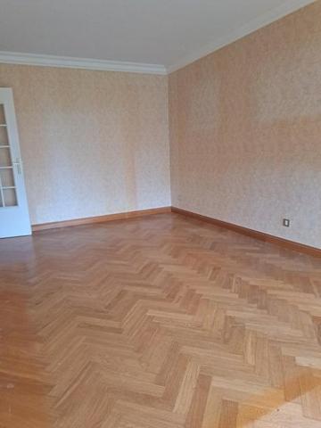 Appartement à vendre à Le Mans dans la Sarthe (72000), ref : 72006-698