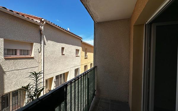 Appartement à vendre    2 pièces •  Elne