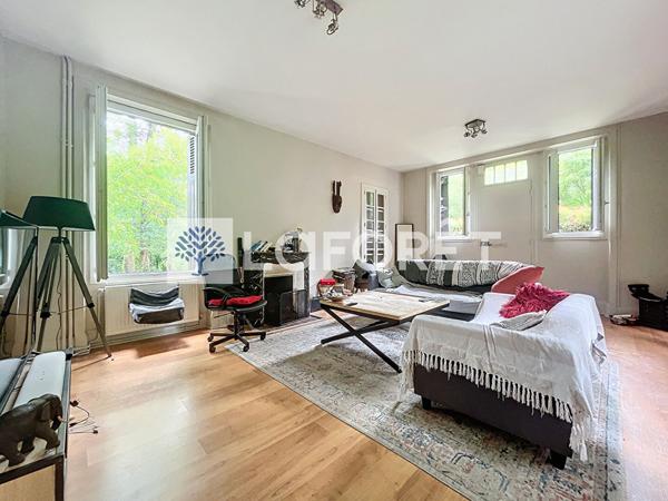 Achat maison près de BRESSUIRE - 11 pièce(s) - 252 m² - 254 790 €