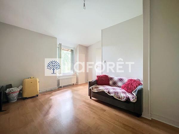 Achat maison près de BRESSUIRE - 11 pièce(s) - 252 m² - 254 790 €