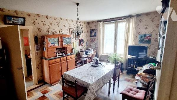 Longère de plain-pied à rénover