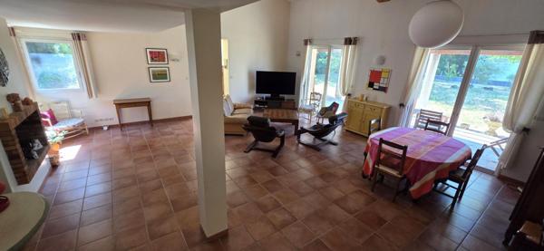 Maison de 175 m2 à Sauzet - Terrain de 4487 m²