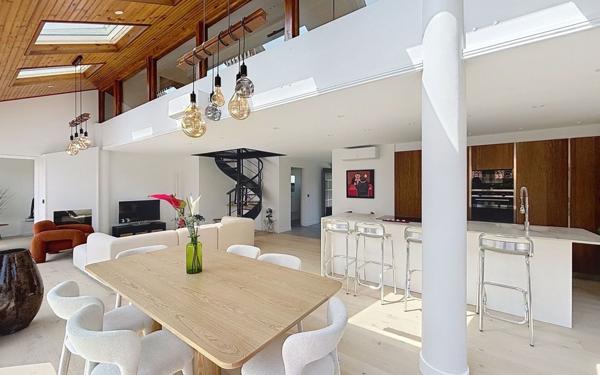 Maison à vendre    5 pièces • 140 m2 Anglet