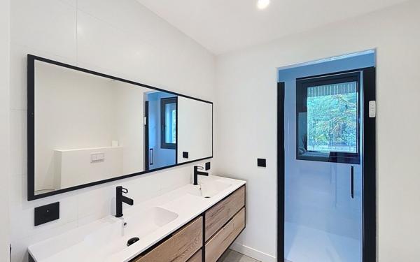 Maison à vendre    5 pièces • 140 m2 Anglet