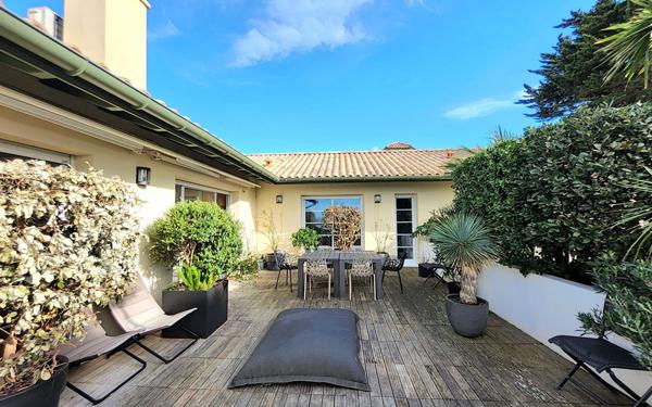 Appartement à vendre    3 pièces • 138,41 m2 Anglet