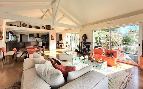 Appartement à vendre    3 pièces • 138,41 m2 Anglet