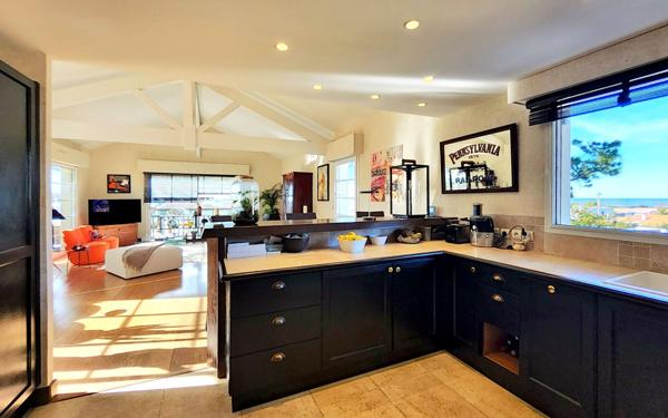 Appartement à vendre    3 pièces • 138,41 m2 Anglet