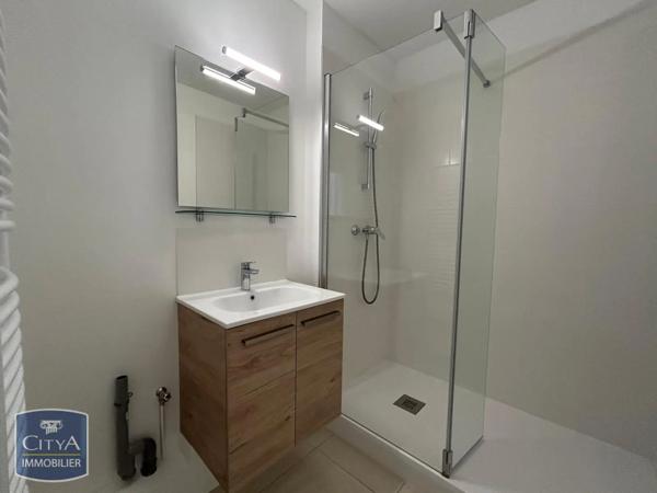 Appartement à louer 4 pièces 70.37m² Fleury-les-Aubrais (45400)