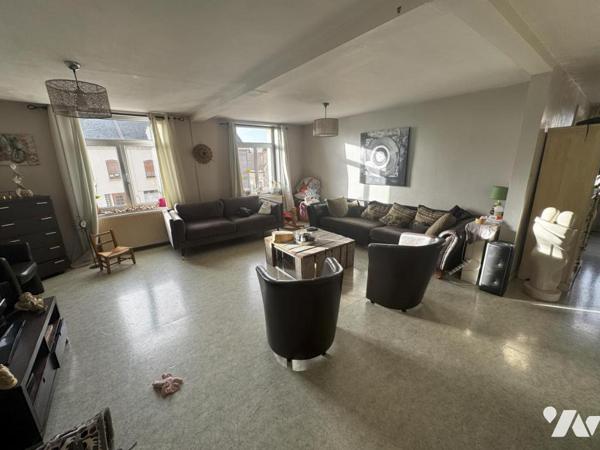 IMMEUBLE DE COMMERCE et d'HABITATION