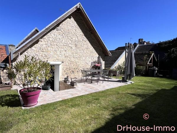 Maison à vendre 12 pièces de 301 m²